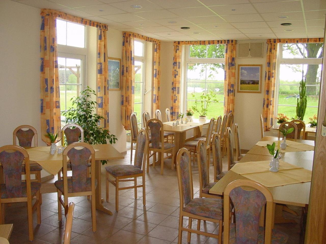 Landhotel Am Peetscher See Mirow Exteriér fotografie